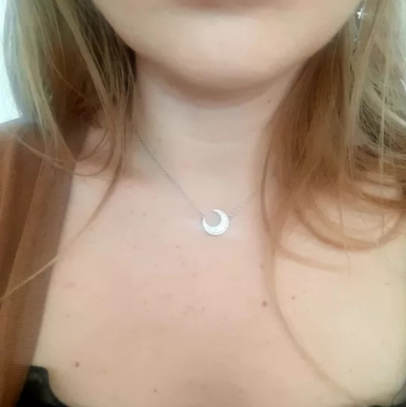 NEW 14k Gold Sea Shell Crescent Moon Necklace π - Picture 14 of 16